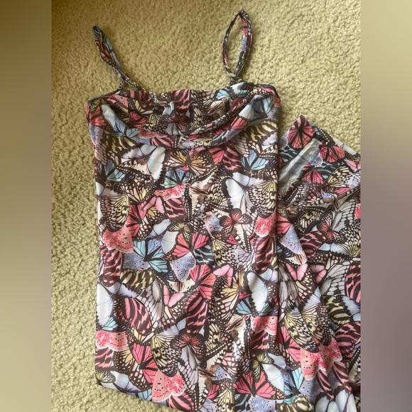 Butterfly Dress 🦋 🔥 - Picture 2 of 3